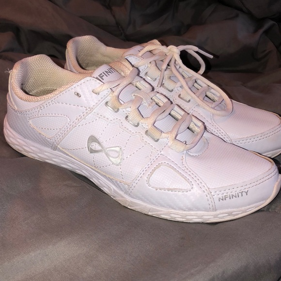 nfinity rival cheer shoes